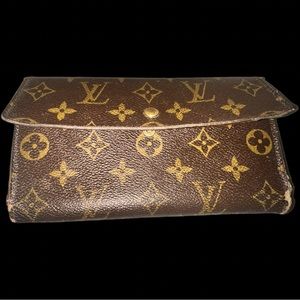 Louis Vuitton Porte Tresor Long Wallet/Could Be Used As A Crossbody Vintage!